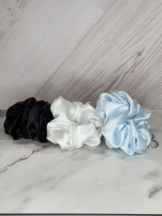 Scrunchie keychains, fabric keychain, cute keychain #Satin
