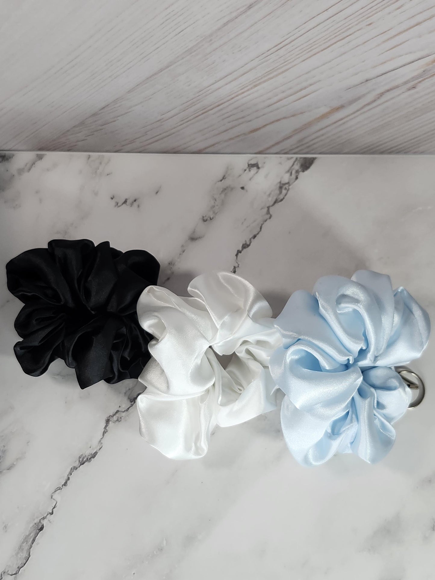 Scrunchie keychains, fabric keychain, cute keychain #Satin