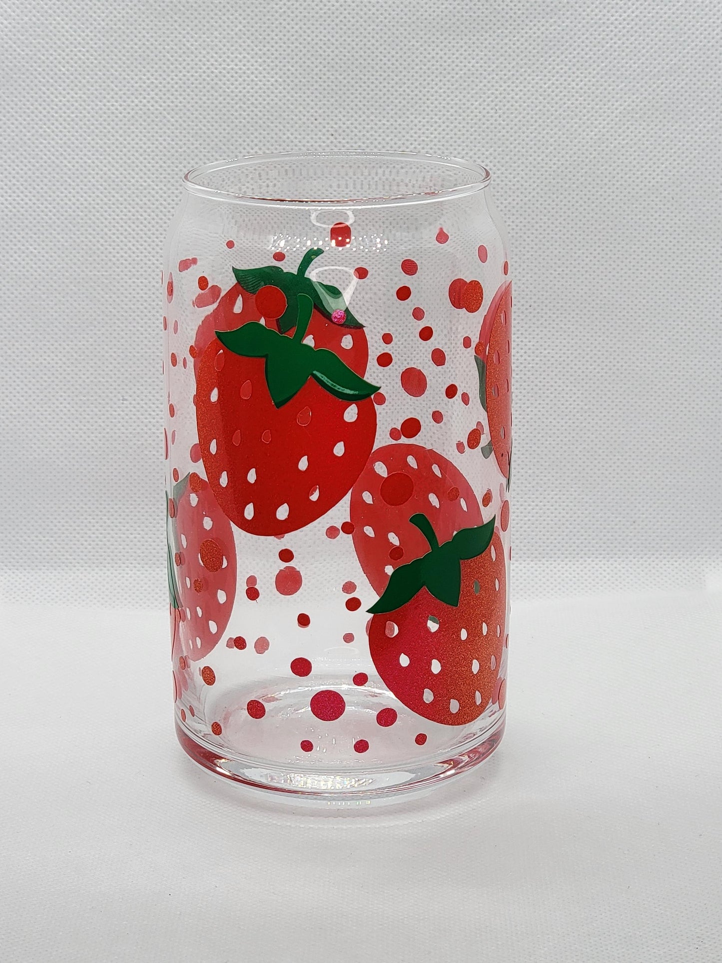 Strawberry 16 oz glass can