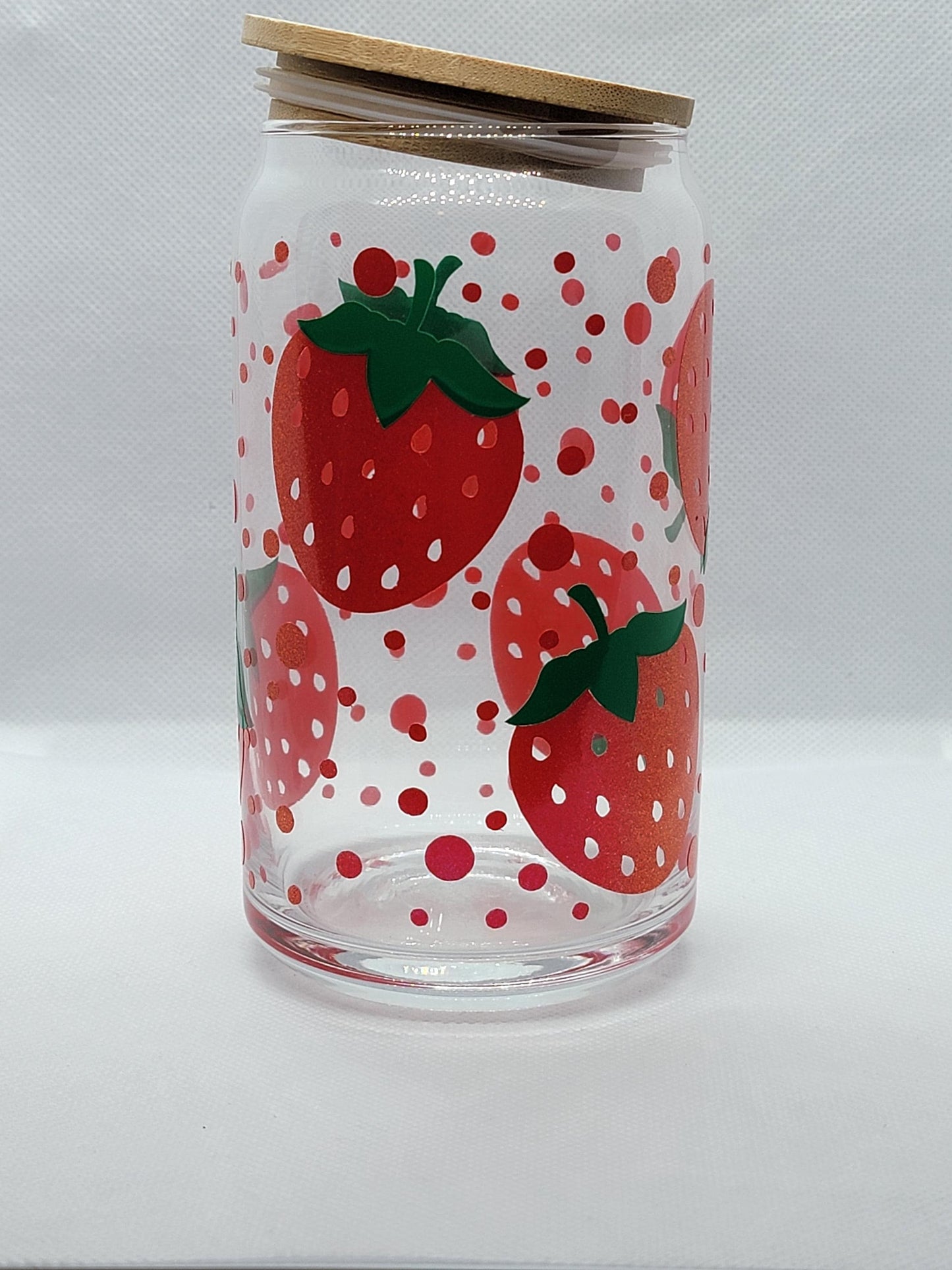 Strawberry 16 oz glass can